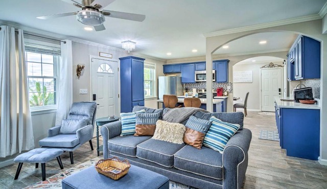 'Blue Cottage in the Bayou' w/Private Yard!