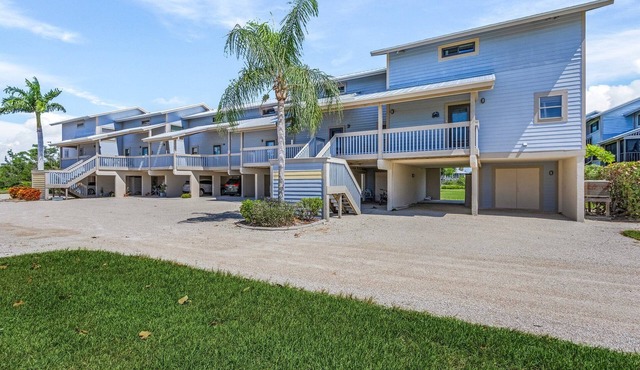 Blue Crab Key Condo! Two Bedroom Two Bathroom!
