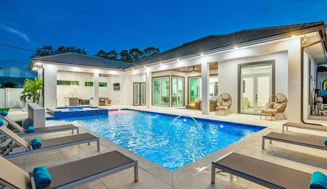 Blue Diamond Beach Home