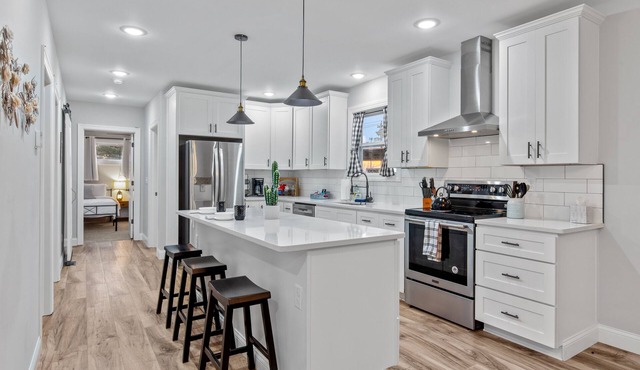 Blue Door Bungalow | JZ Vacation Rentals