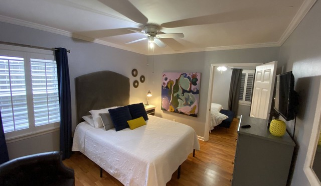 Blue Door Casa Grande - Fast Fiber Wifi & The Comforts of Home!