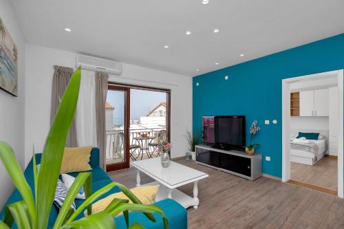 Blue Dream Apartments
