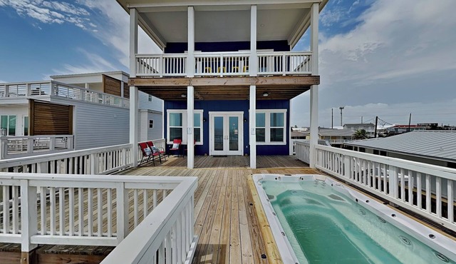 Blue Dreams! | Gulf Front Luxury + Swim Spa