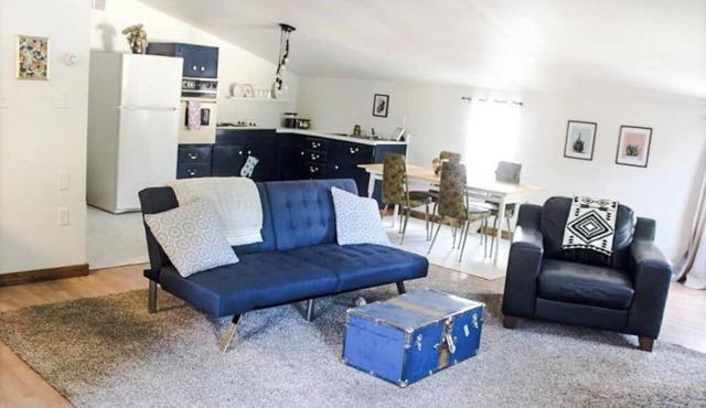Blue Fern Hotel - Nestled Away Loft Space