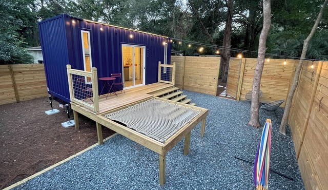 Blue Gator Container, 2 miles from UF!