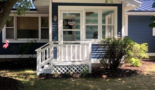 Blue Haven Caseville Walking Distance to Town, Beach, and best of all the DQ!