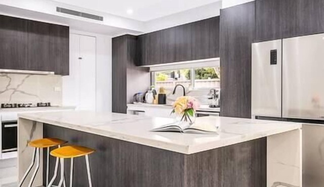 Blue Haven Retreat - Beverly Hills 208