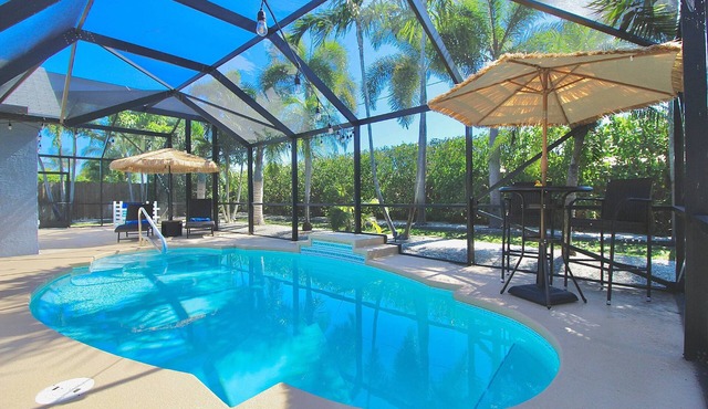 Blue Haven Villa - Gem of Port St. Lucie; Private Heated Saltwater Pool.