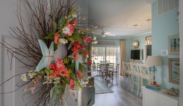 "Blue Heaven" luxury ML condo w/screened porch