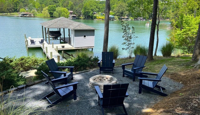 Blue Heron Cottage, Dock, Beach, Peaceful Cove, SUPs, Canoe, Kayaks, Ping Pong