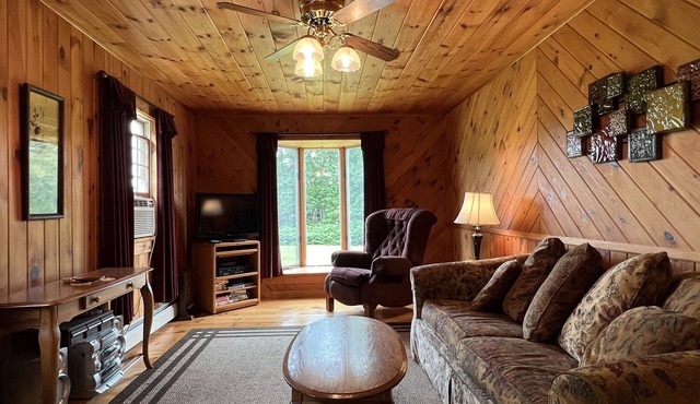 Blue Heron, Goodyear Lake, Great fishing and paddle sports, large private yard