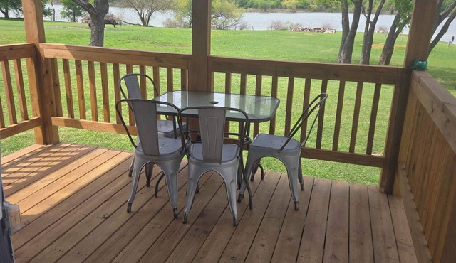 Blue Heron Hideaway Family Lakefront Cabin