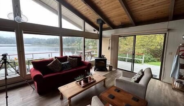 Blue Heron Nest Lake Cabin Retreat