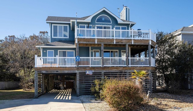 Blue Heron, Pet Friendly Corolla Home with Private Pool, Hot Tub and Ocean Views!