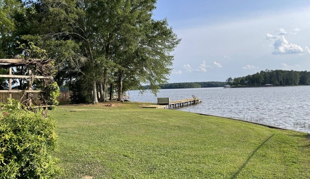 Blue Heron Retreat - bring the whole family. Relax and have fun at the lake.