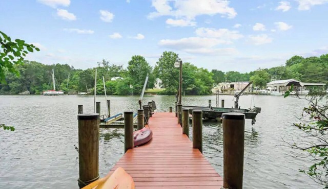 Blue Heron Retreat on the Water