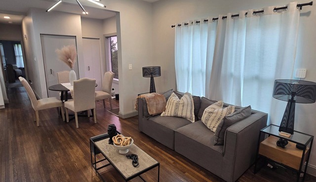 Blue Hills - 2-bedroom apartment 8 minutes from University of Alabama-Birmingham