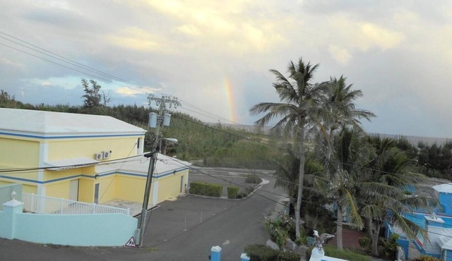 Blue Horizon Guest House - 3-Bedroom