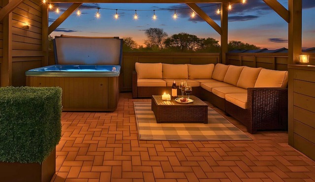 Blue Horizon - Hot Tub - Dual Rooftop Balconies