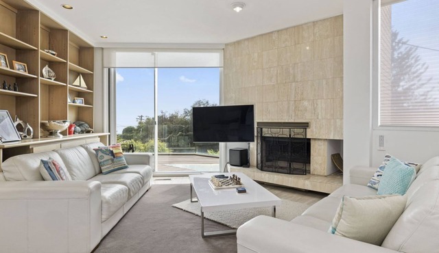 BLUE HORIZON - MT ELIZA