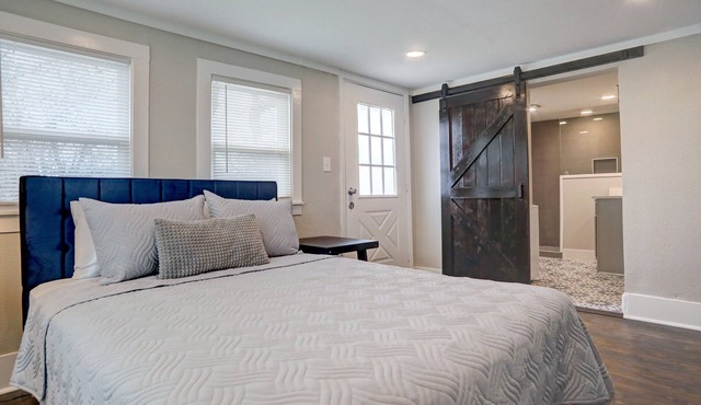 Blue Horizon Retreat- Near Downtown McKinney