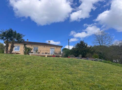 Blue Horizons Farm - Countryside Gîte - Pet Friendly - Sleeps 8