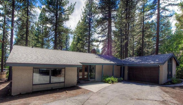 Blue Laulea by Lake Tahoe Accommodations