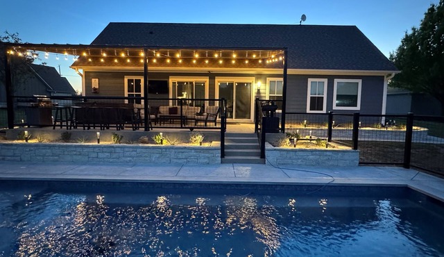 Blue Moon PK 4/3 home in Hells Gate, Water Access w POOL & Hot Tub