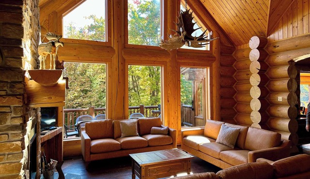 Blue Moose Private pool, spa & lake access