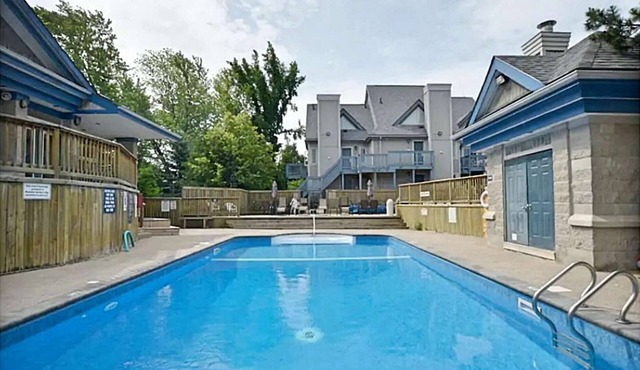 Blue Mounain Suites - Ski In/Ski Out, Linens, Wifi