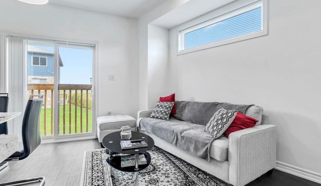Blue Mountains 3BR Getaway | Near Trails & Beach