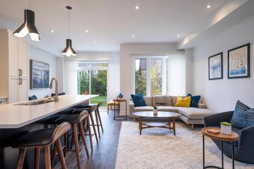 Blue Mountain Townhome - Patio Shuttle Trails