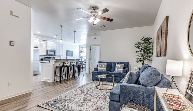 Blue Oasis Home - Sleeps 12