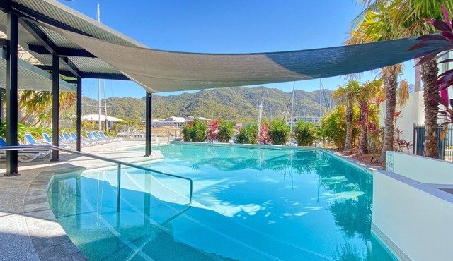 Blue on Blue Superior Studio Room 1241