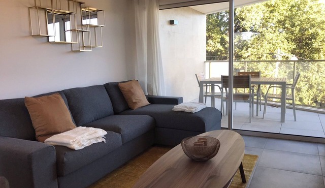 Blue Pearl A102 by Avecoeur