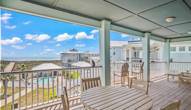 Blue Pearl | Balcony Gulf View, Great for Families