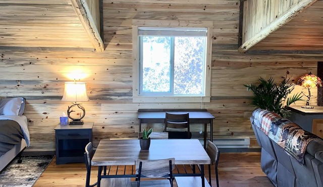 Blue Pine Guesthouse MT