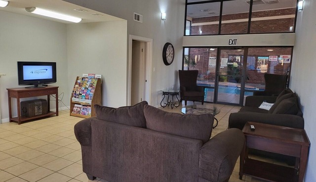 Blue Ribbon Inn and Suites