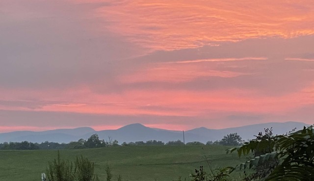Blue Ridge Bunkhouse RV Rental on Homestead