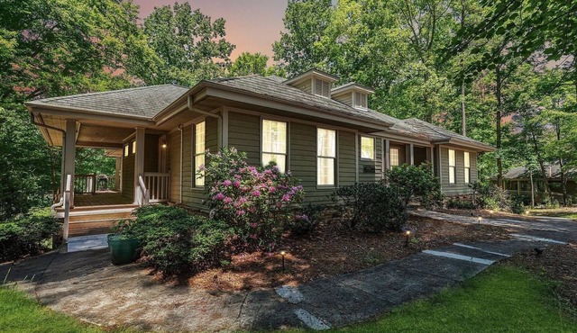 Blue Ridge Cottage at the Governor's Club