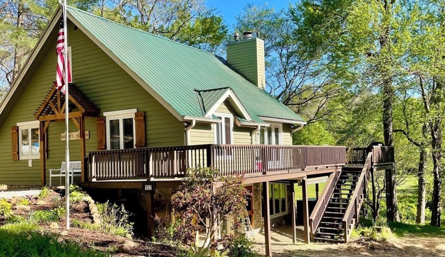 Blue Ridge Mtn Private Estate, 5 Bedroom, Arcade, Pickleball, Creek Blairsville