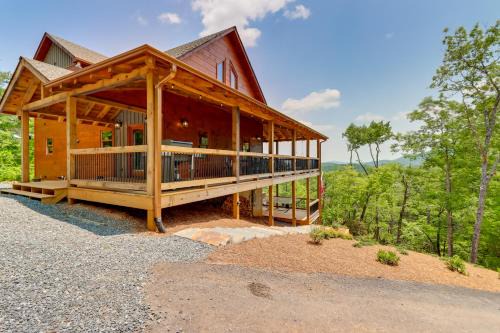 Blue Ridge Vacation Rental with Deck and Game Room!