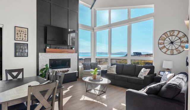 Blue Sage Modern Sleeps 27 with Pickleball and Theater