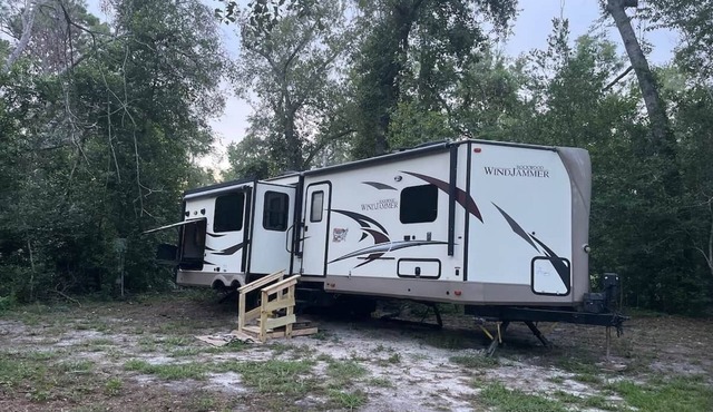 Blue Spring Hideaway