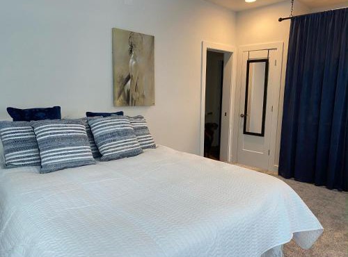 Blue Studio at Navarra Gardens