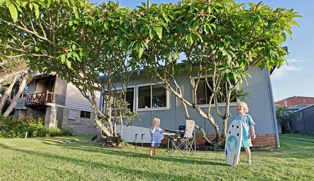 Blue Swimmer Shack - Waterfront Views at Red Rock