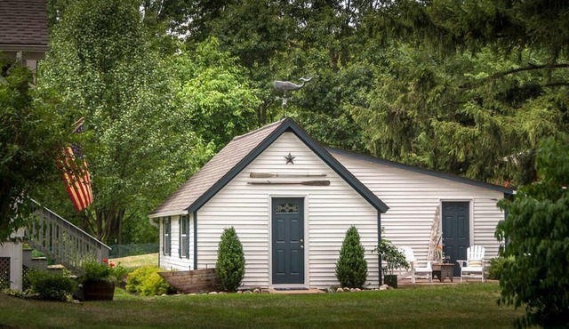 Blue Vieira Cottage