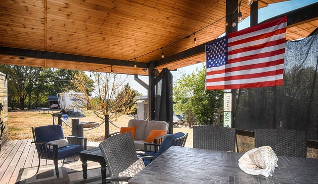 Blue View Cabin