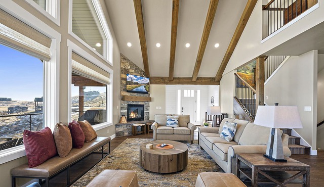 Blue View Escape (Sleeps 16) by Bear Lake Luxury Rentals