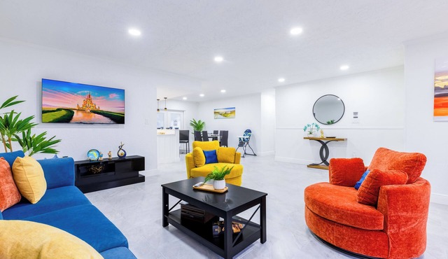 Blue Villa- 8 PAX-Heated Pool-BBQ -Top Area. Close to Orlando’s Top Attractions.